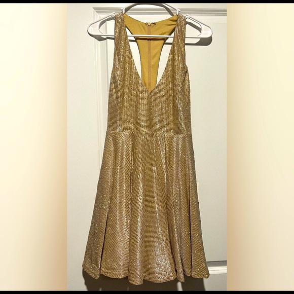 LuLu’s Gold Slater Dress - Medium NWT - Picture 2 of 3